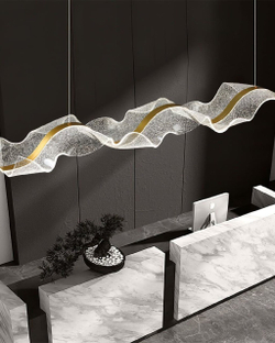 Эффектная подвесная люстра в форме волны