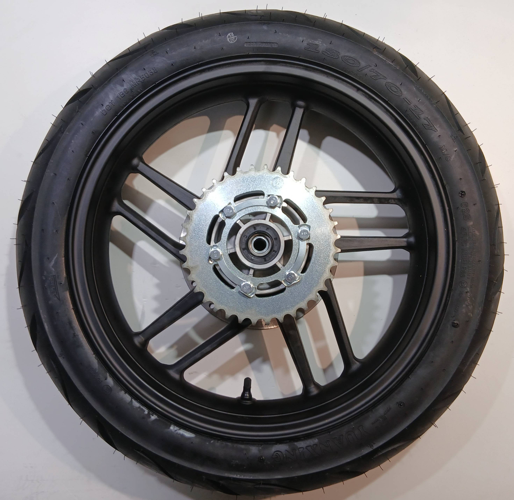 Колесо заднее в сборе с звездой и диском 130/70-17 Motoland R1 300