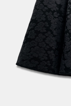 ZARA КОРОТКОЕ ЖАККАРДОВОЕ ПЛАТЬЕ, ЧЕРНЫЙ