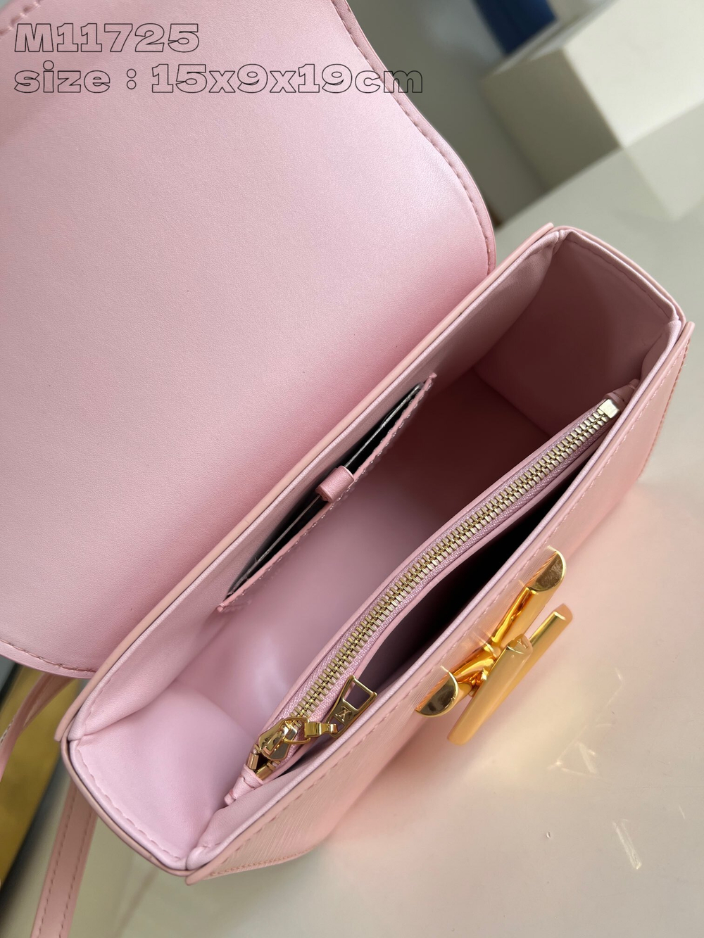 Louis Vuitton Twist PM