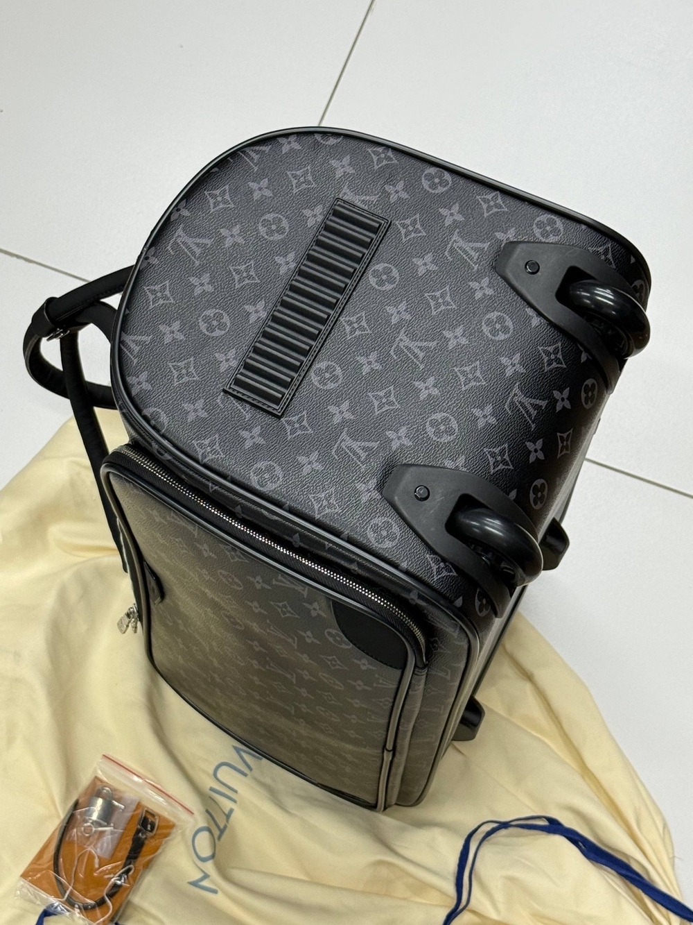 Дорожная сумка Louis Vuitton Neo Eole