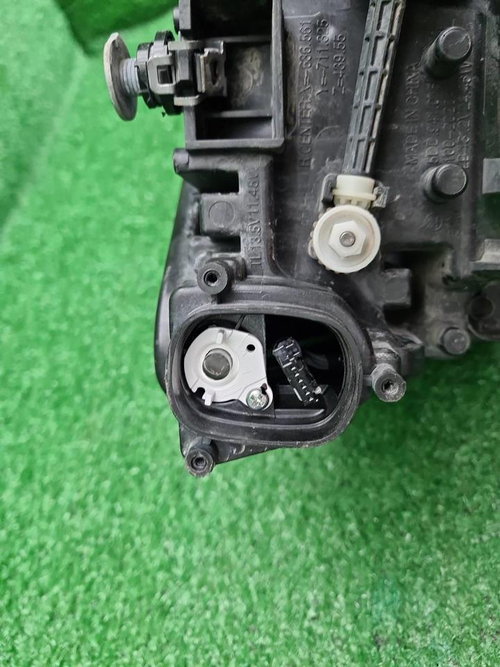 Фара левая Skoda Octavia A8 (2019-2024) LED