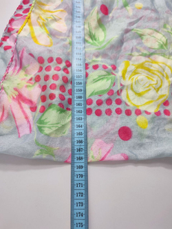 Шарф нежный