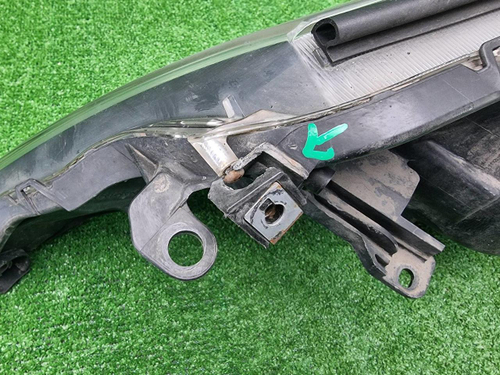 Фара правая Toyota Rav 4 CA40 (2012-2015) ксенон