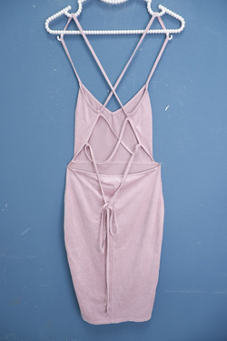 Платье нежного оттенка 36 размер