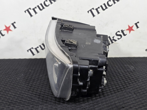 Фара левая LED 2023г