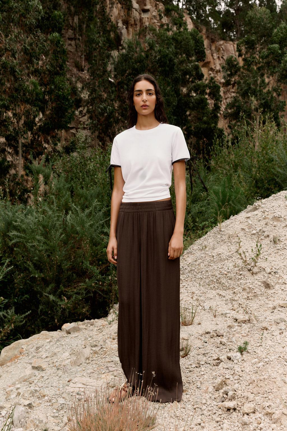 ZARA ФУТБОЛКА С КОНТРАСТНЫМИ ЗАВЯЗКАМИ, БЕЛЫЙ