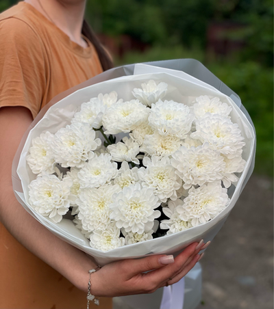 Воздушный букет хризантем