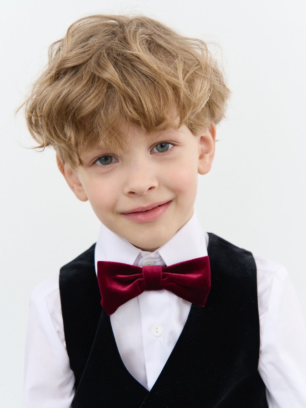 Галстук-бабочка "Бордо" из бархатной ткани