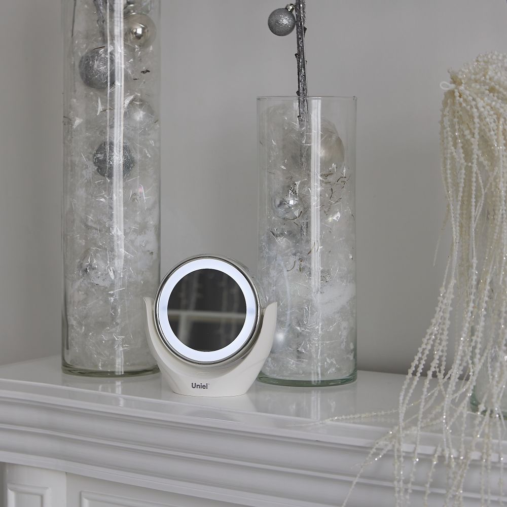 TLD-592 White-LED-13Lm-6000K-3АА Настольный светильник зеркало. На батарейках 3AAне в-к. Сенсорный выключатель. Белый. ТМ Uniel