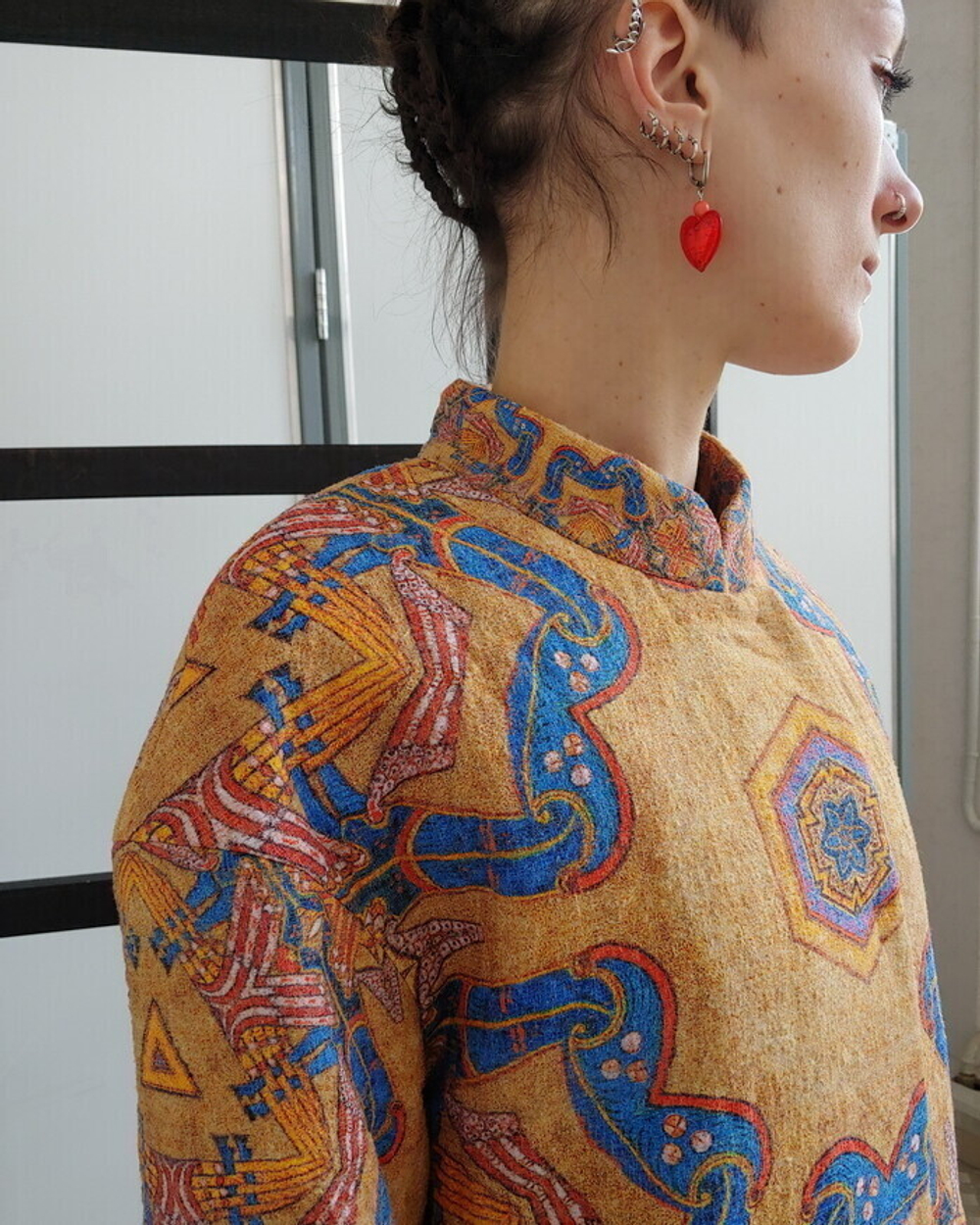 Пальто "Келлская книга", по мотивам Келлской книги, богато иллюстрированная рукописная книга, созданная кельтскими монахами примерно в 800 году.