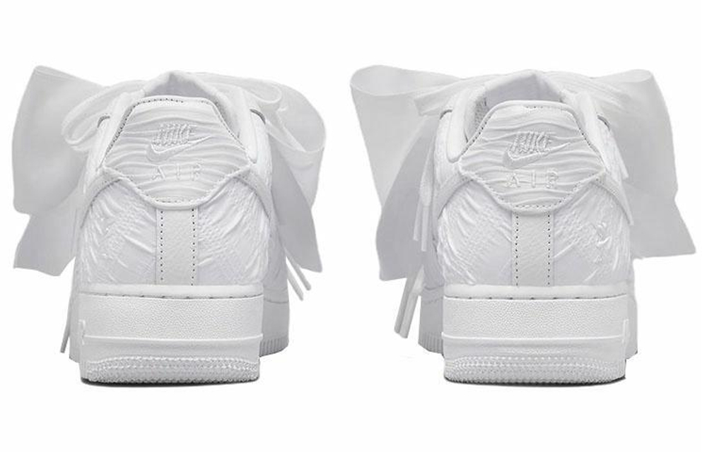 Кроссовки Nike Air Force 1 Lx "Triple White" (Женская размерная сетка)