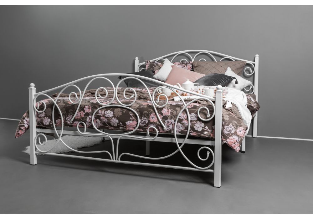 Полутораспальная кровать Викси 140х200 белая