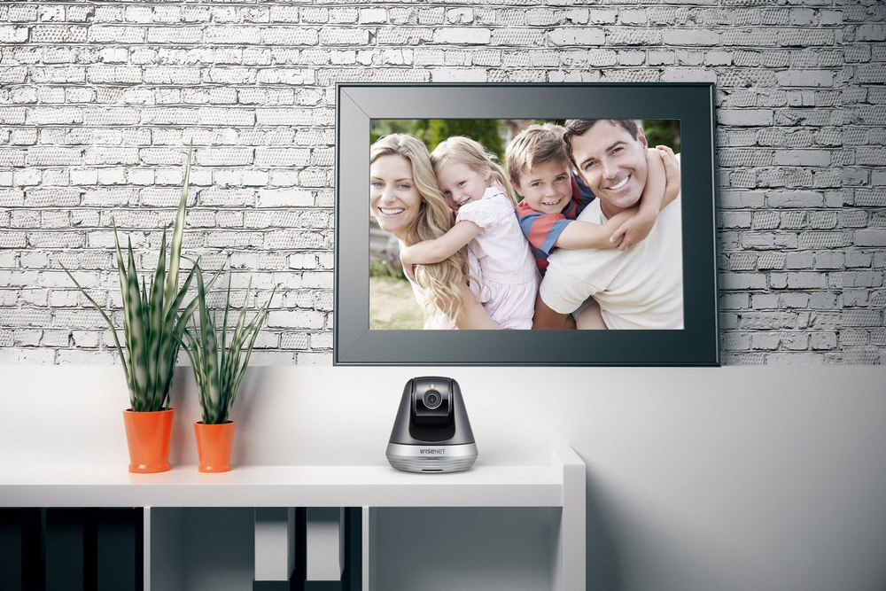 Wi-Fi Видеоняня Wisenet SmartCam SNH-V6410PN