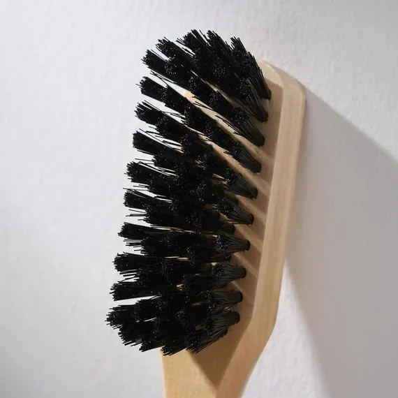 Щётка для одежды, 20×3,5 см, искусственная щетина, цвет МИКС