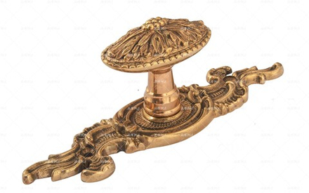 Ручка оконная поворотная Барочная латунь на фигурном основании