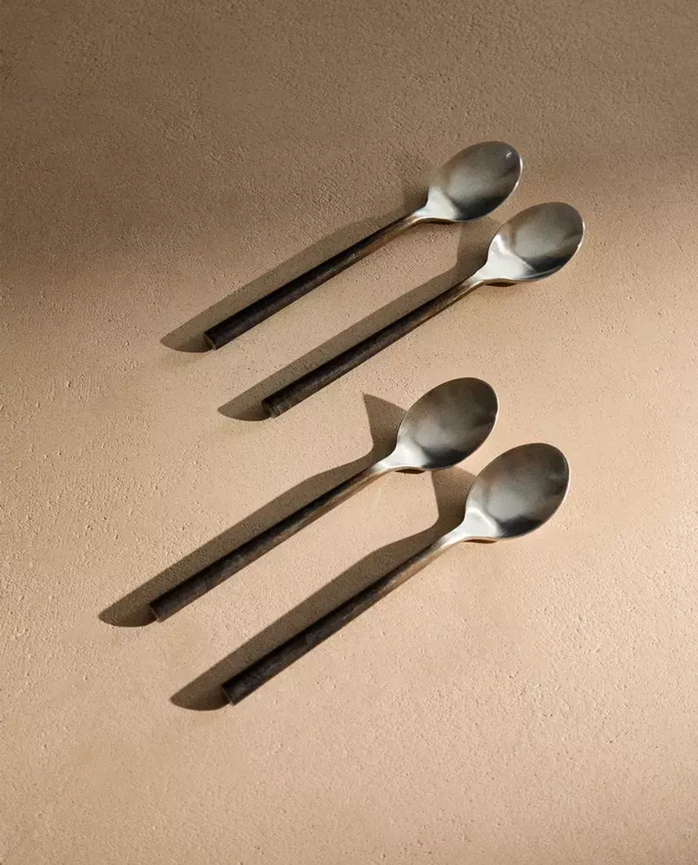 ZARA HOME НАБОР СТАЛЬНЫХ ДЕСЕРТНЫХ ЛОЖЕК (НАБОР ИЗ 4 ПРЕДМЕТОВ), ЧЕРНЫЙ