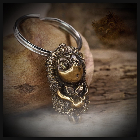 Брелок "Ежик" для ключей , сумок и рюкзаков , латунь