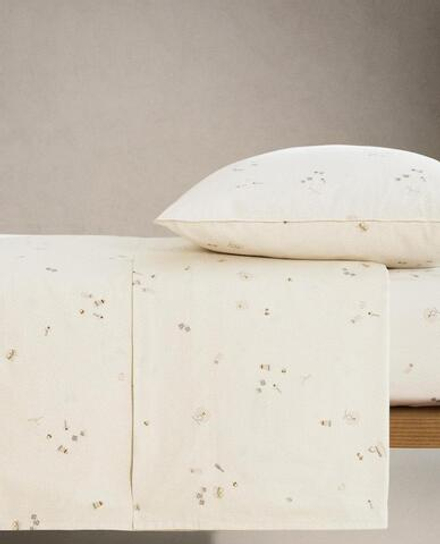 ZARA HOME ДЕТСКАЯ ПРОСТЫНЯ С ПРИНТОМ, ЖЕЛТОВАТО-БЕЛЫЙ