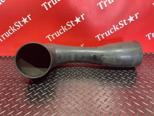 Патрубок воздушного фильтра