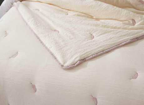 Покрывало 230x250 и 2 наволочки 50х70 Sofi De MarkO Эрика кремовое