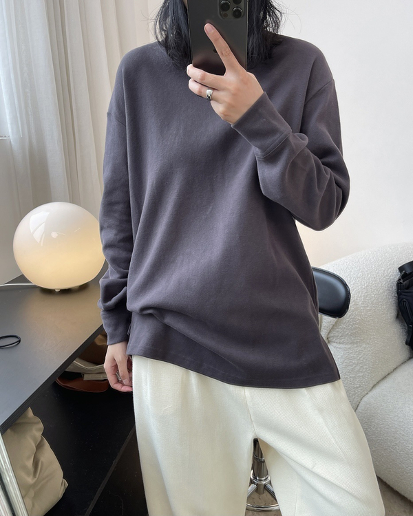 Пуловер тёмно-серый