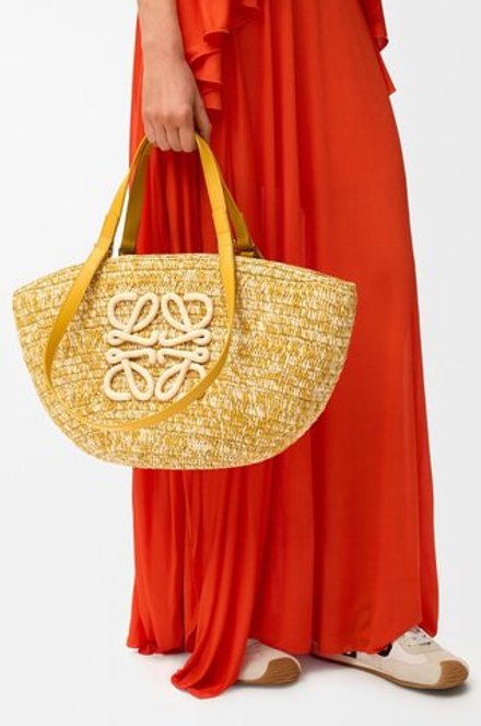 Loewe Средняя сумка-корзина Eclipse из рафии и телячьей кожи, горчичный
