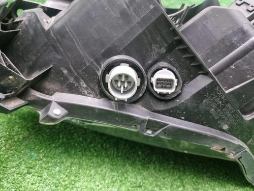 Фара правая Mazda CX-5 2 (2017-2021) Full LED