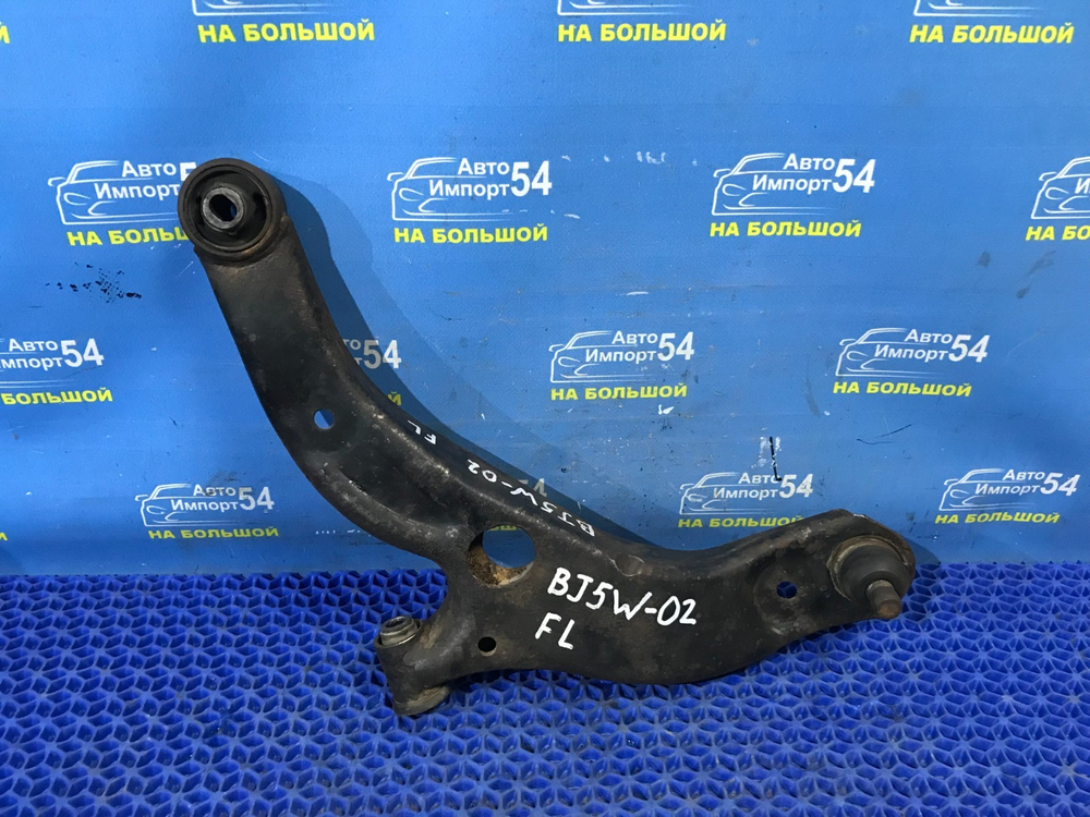 Рычаг передний левый MAZDA FAMILIA 2001