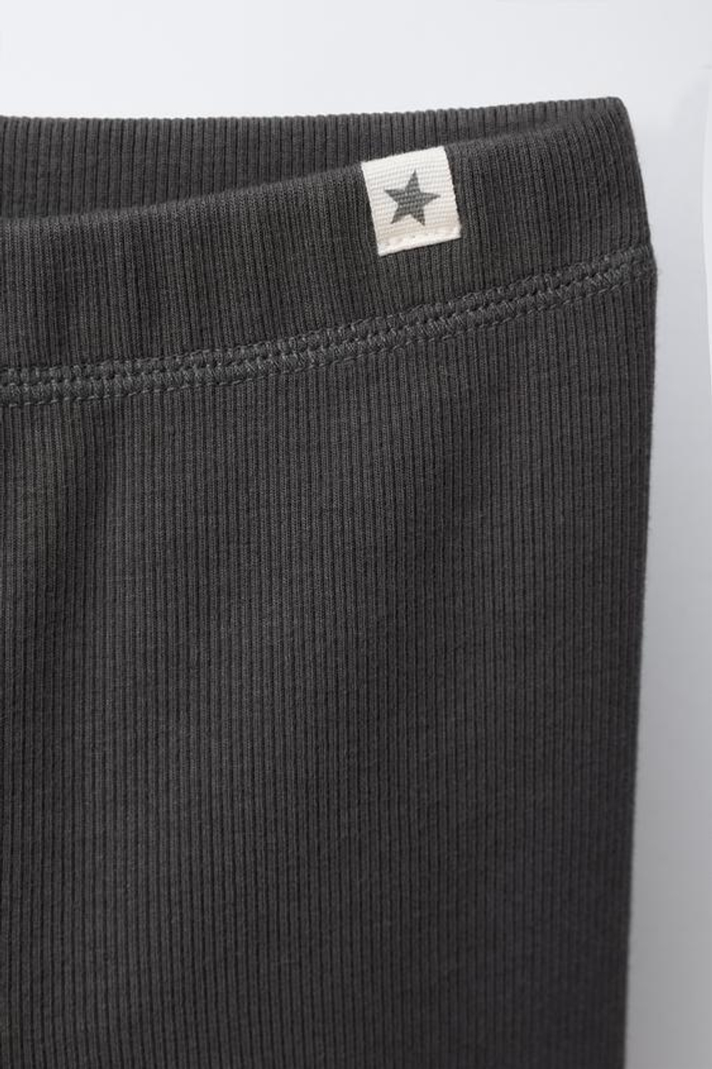 ZARA БАЗОВЫЕ ЛЕГИНСЫ С ЛОГОТИПОМ, АНТРАЦИТОВО-СЕРЫЙ