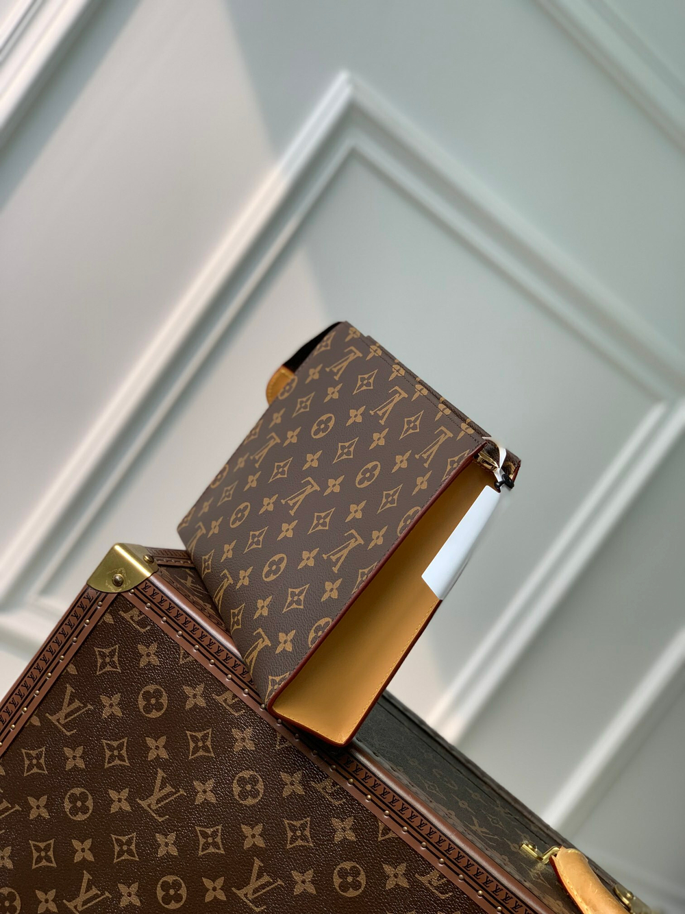 Louis Vuitton Toiletry Pouch 26