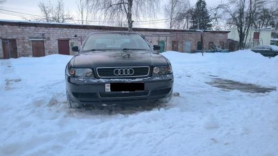 Фары передние ANGEL EYES BLACK для AUDI A4 11.94-12.98