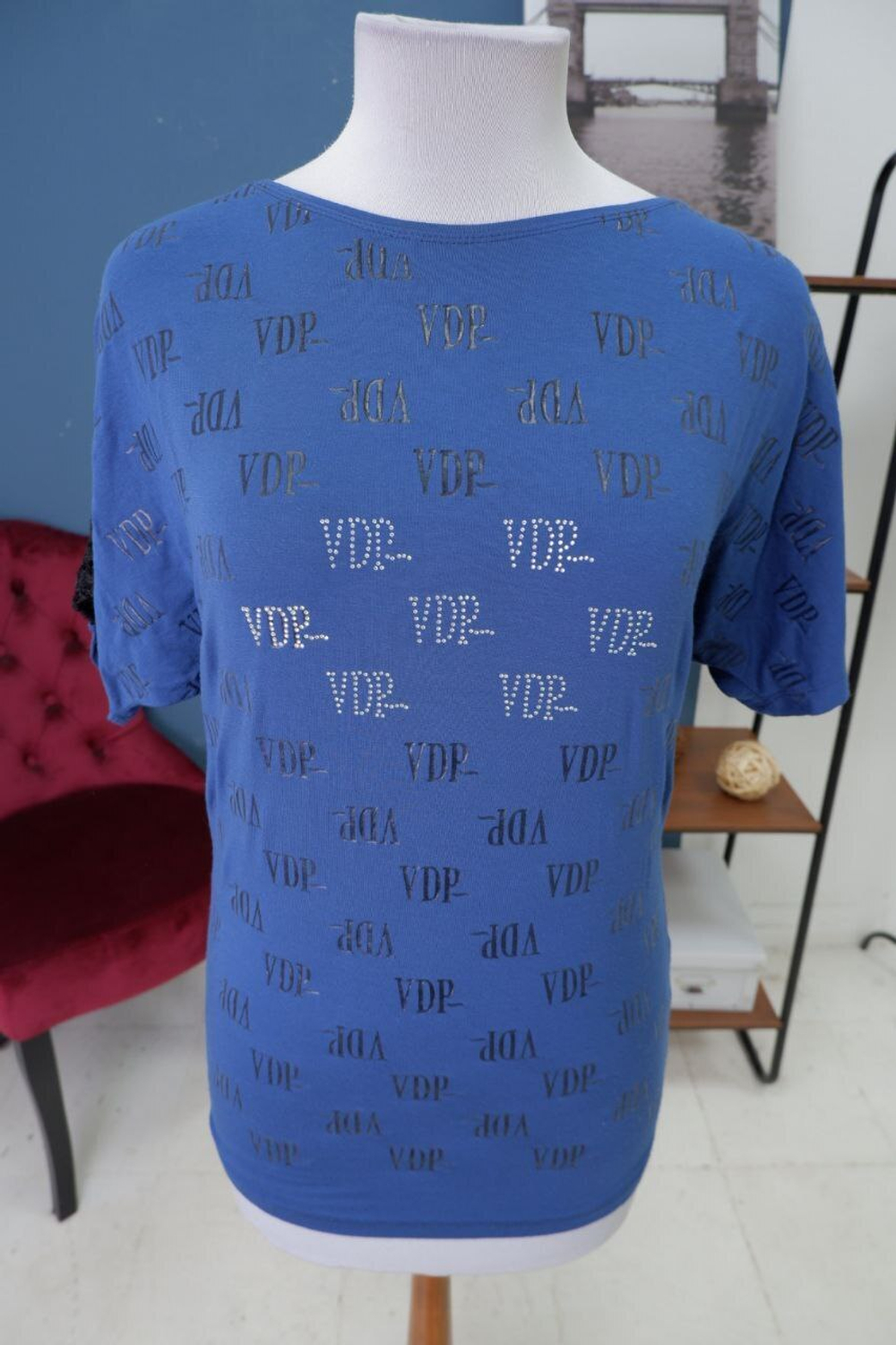 Джемпер синий с сеткой 46-48 размер