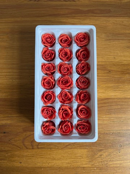 Роза классическая шафран d=2-3 см (упак 21 шт)