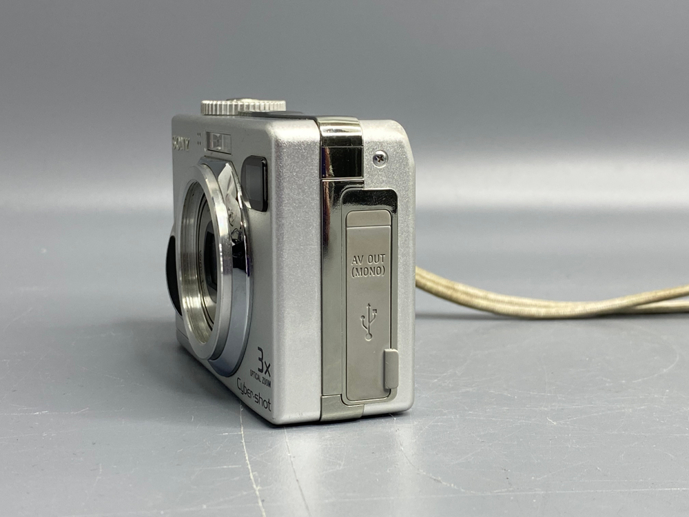 Sony Cyber-shot DSC-W7