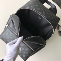 Louis Vuitton Discovery Backpack PM