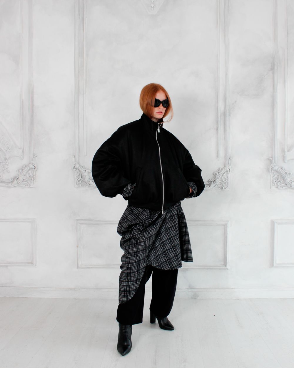 Бомбер Denis Detalov Crop черный