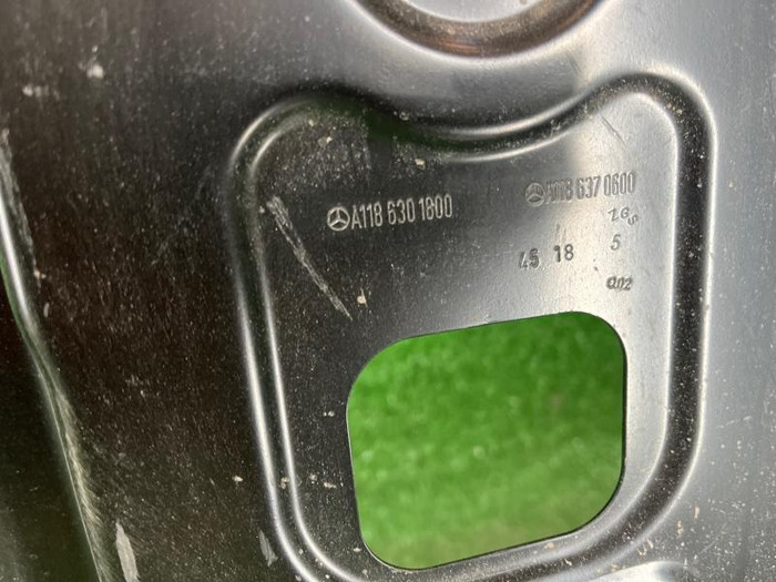 Боковина правая Mercedes CLA C118 (2019-н.в.)