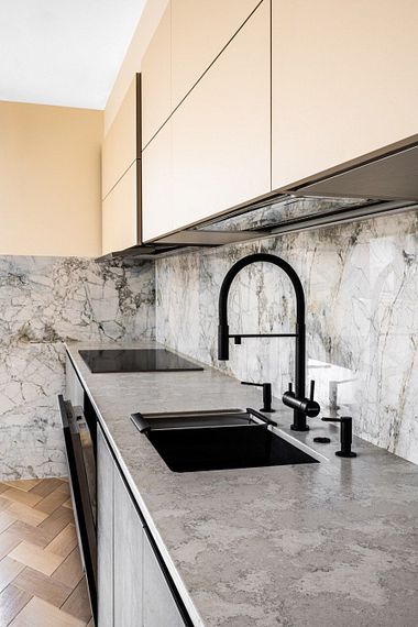 Смеситель OMOIKIRI Kanto-GB (арт.4994356)