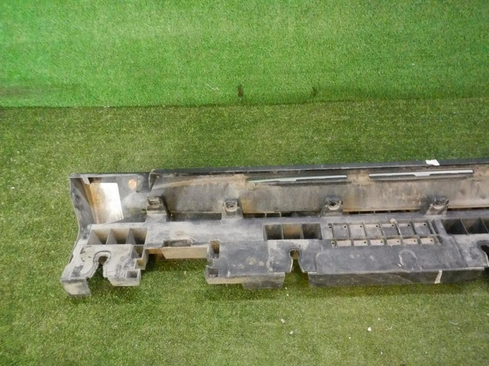 Накладка порога правая Mercedes GLS X167 (2019-н.в.)