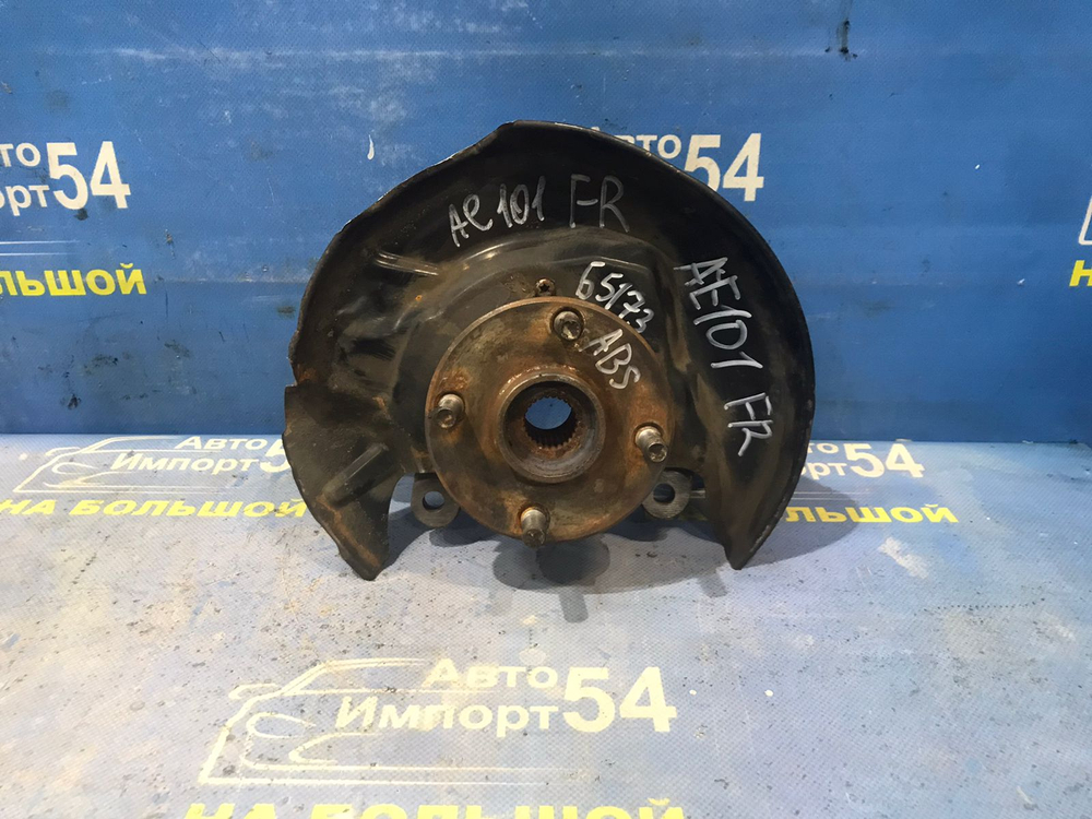 Ступица передняя правая TOYOTA TRUENO 1991-1995