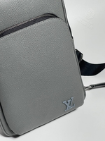Нагрудная сумка-слинг Louis Vuitton Avenue