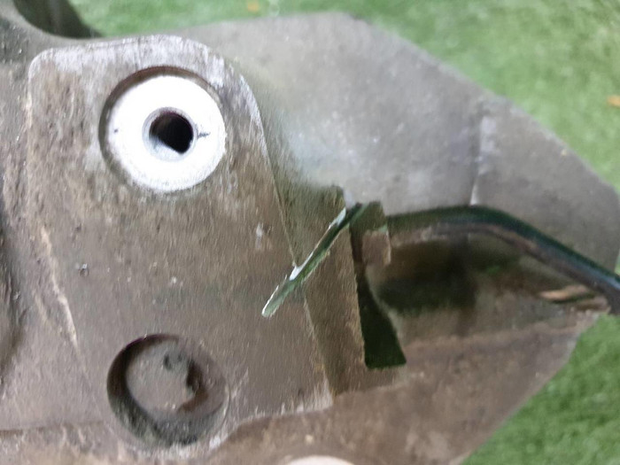 Суппорт тормозной передний правый Genesis GV80 (2020-н.в.)