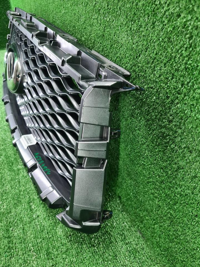 Решетка радиатора Infiniti QX50 2 (2017-н.в.)