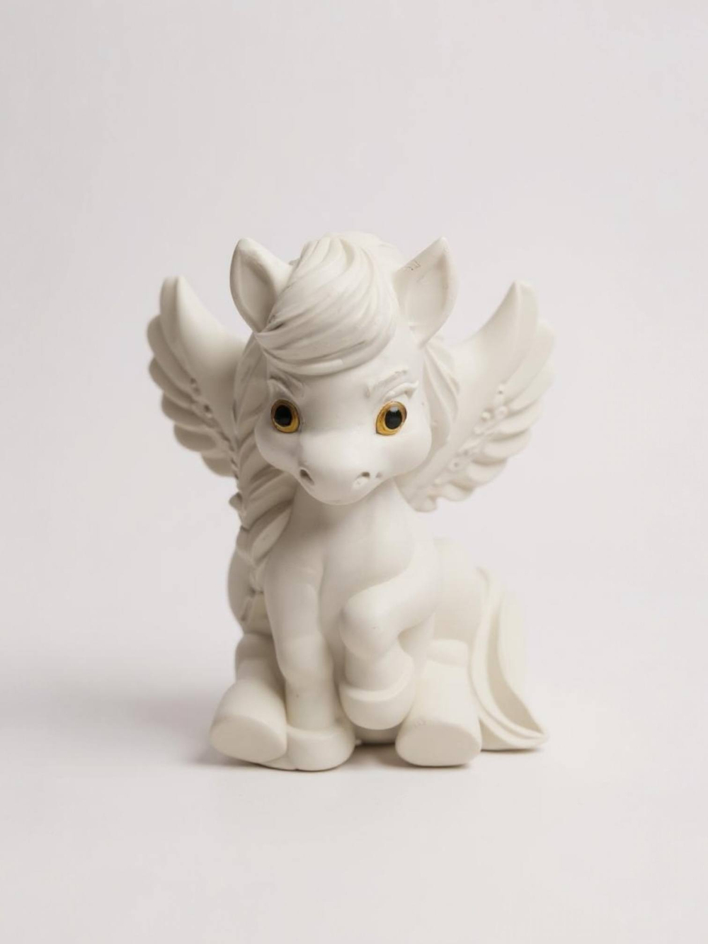 Статуэтка лошадка с крыльями символ 2026 года