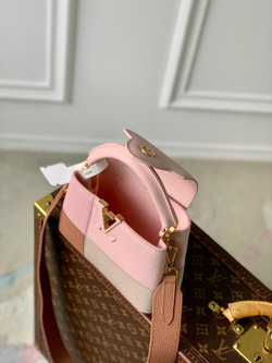 Louis Vuitton Capucines Mini