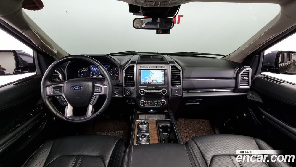 Ford Expedition Platinum 4WD (03.2022)