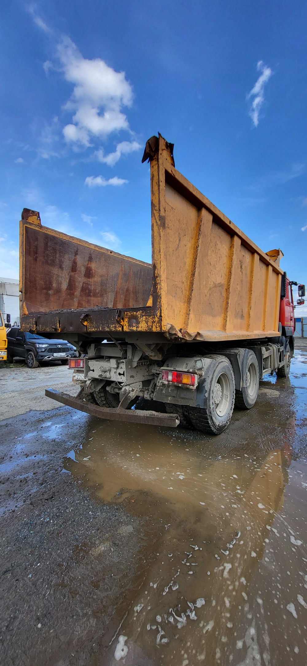 МАЗ 6501* 6x4 Самосвал 650128-8520-000 (Дизельный, 11,6 л, 423 л.с., МТ)