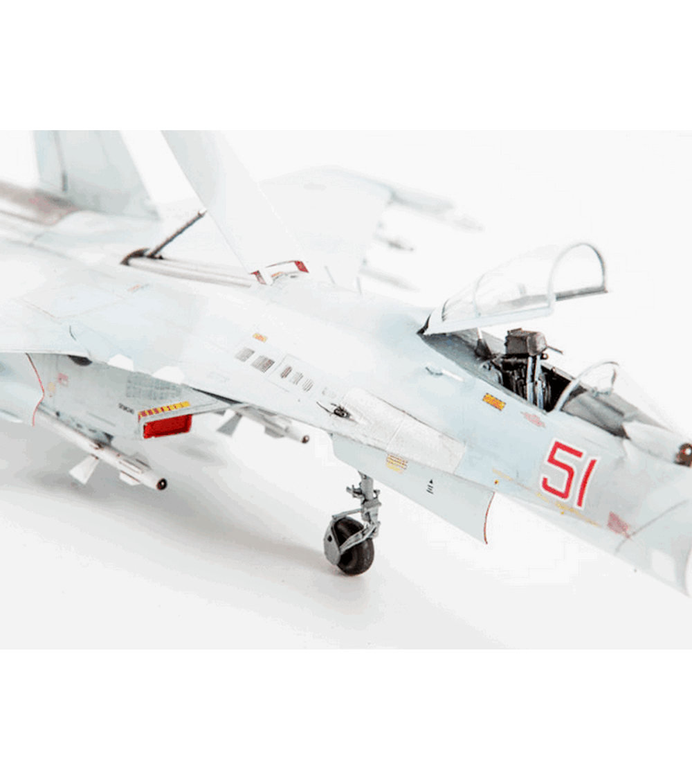 Сборная модель ZVEZDA Российский истребитель Су-27СМ, 1/72