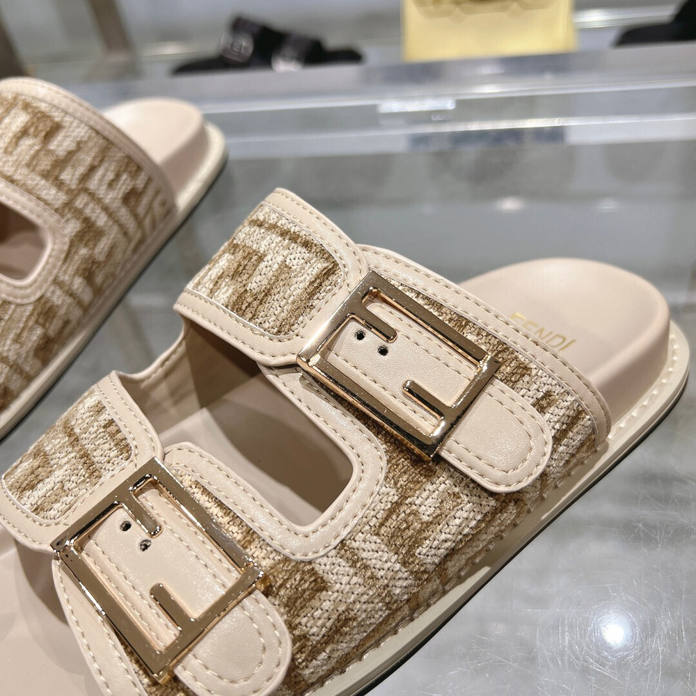 Fendi Feel Slides